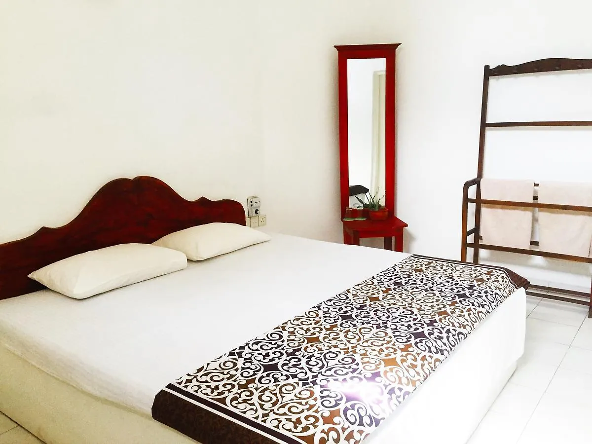 Proso Villa Negombo 3*,