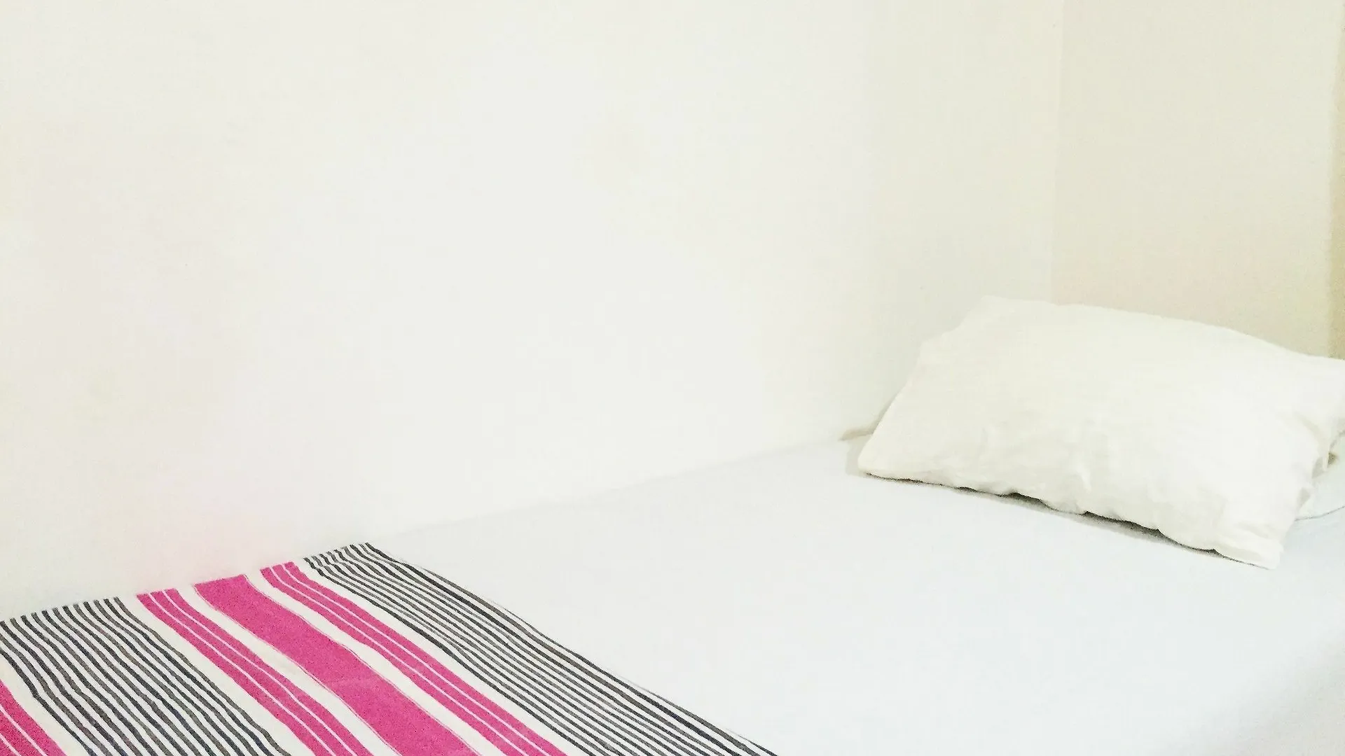 Proso Villa Negombo 3*,